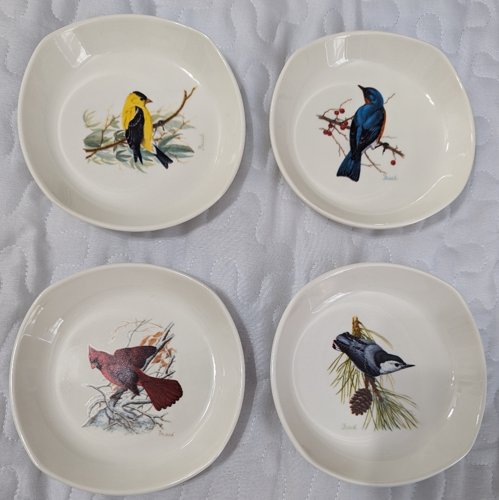 REDUCED TO SELL! National Wildlife snack plates, "Protect Our Songbirds"